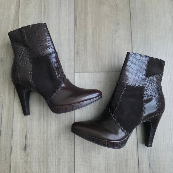 Gianni Bini Nola Patch Print Leather Ankle 4.5" High Heel Boots Women Sz 9.5 - Picture 1 of 8